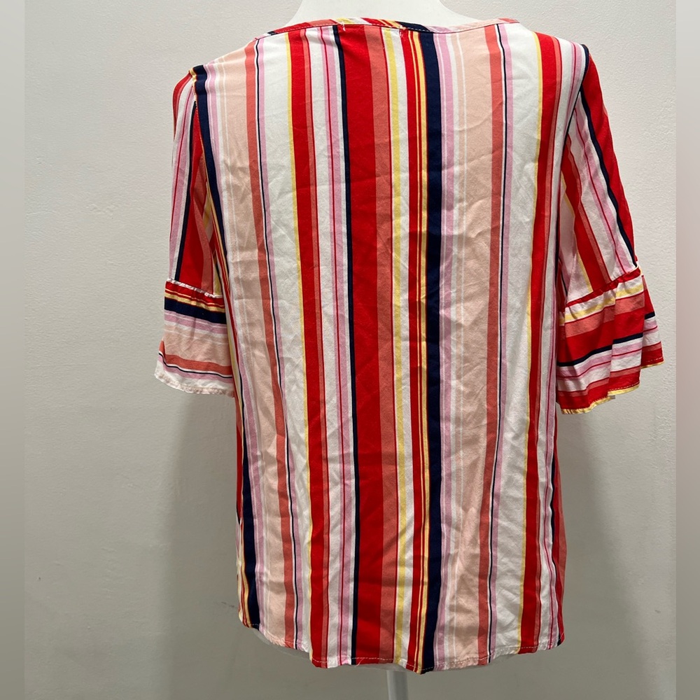 White Birch striped Front site Blouse with Ruffle Sleeves Size L EUC - Picture 3 of 4
